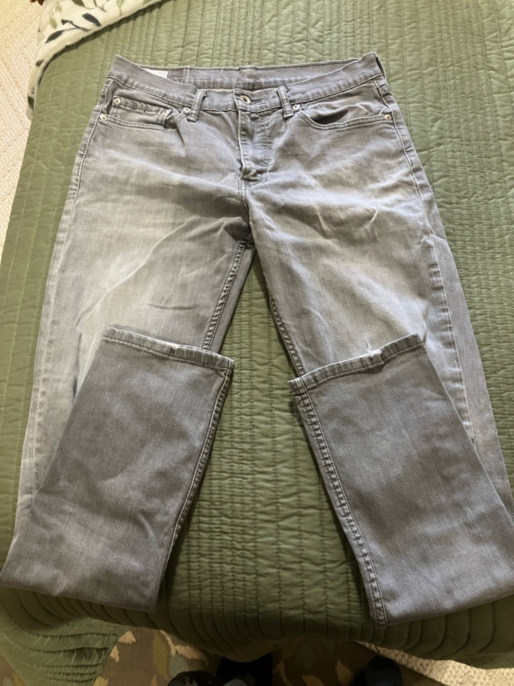 Levi's Men's Gray Straight Jeans - Washed Denim